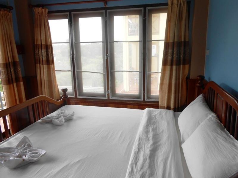 Domon Hotel Vang Vieng Bagian luar foto