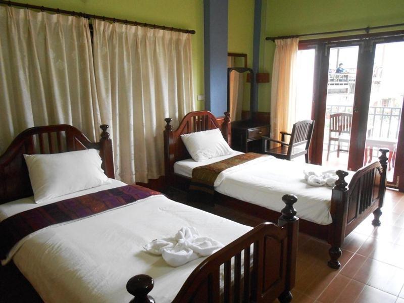 Domon Hotel Vang Vieng Bagian luar foto