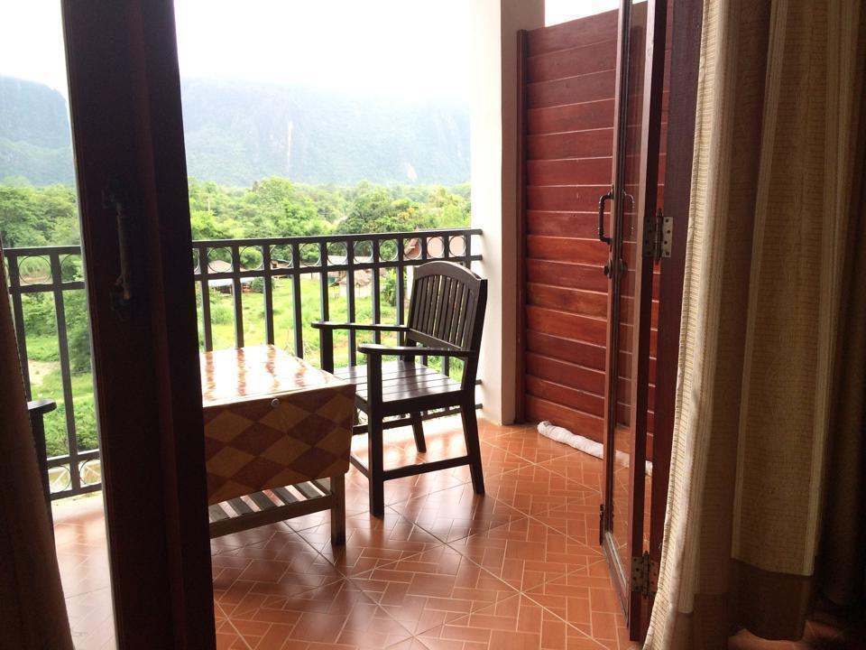 Domon Hotel Vang Vieng Bagian luar foto